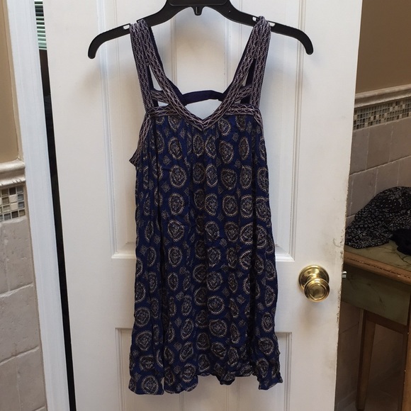 Dresses & Skirts - Shift dress